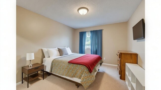 Building Photo - Great 2 Bedroom, 2 Bathroom Side by Side Townhome Unit Available in Coon Rapids - WON'T LAST LONG