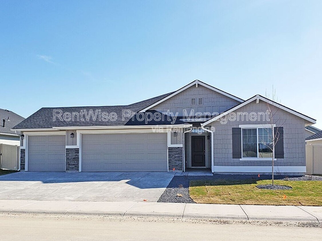 Primary Photo - 4985 W Twisted Creek St