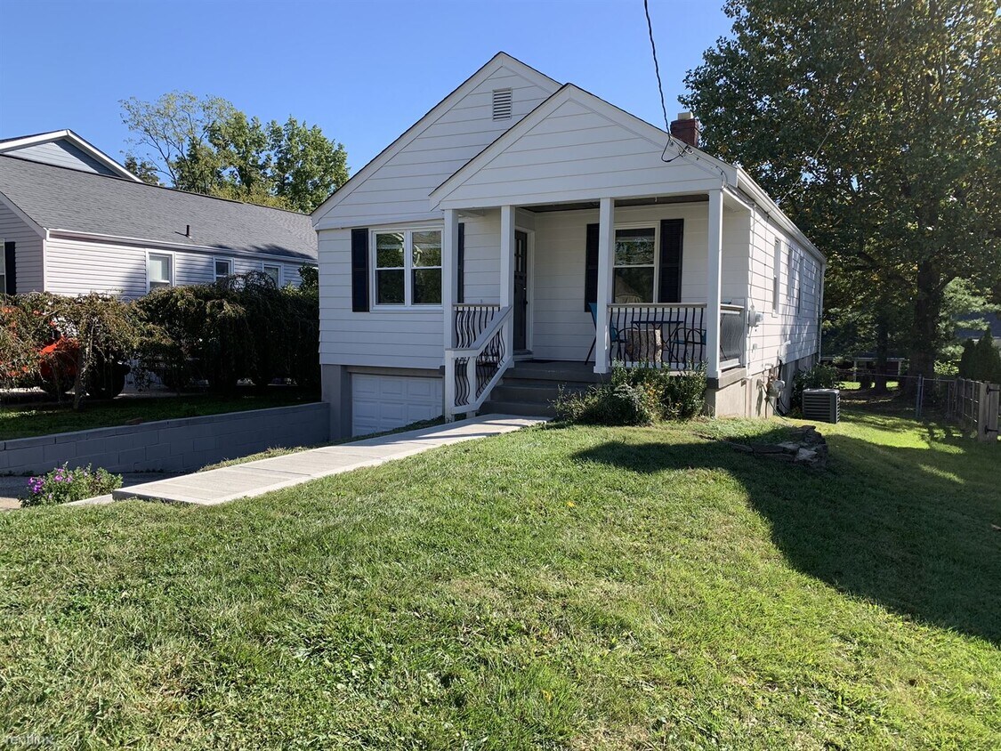 3 br, 2 bath House 7318 Iuka Ave House Rental in Cincinnati, OH