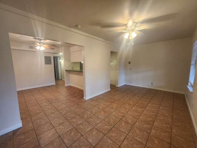 Foto del edificio - 2 Bedroom Duplex in SE San Antonio - PECAN...