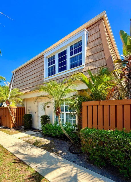Building Photo - 11584 Winchester Dr