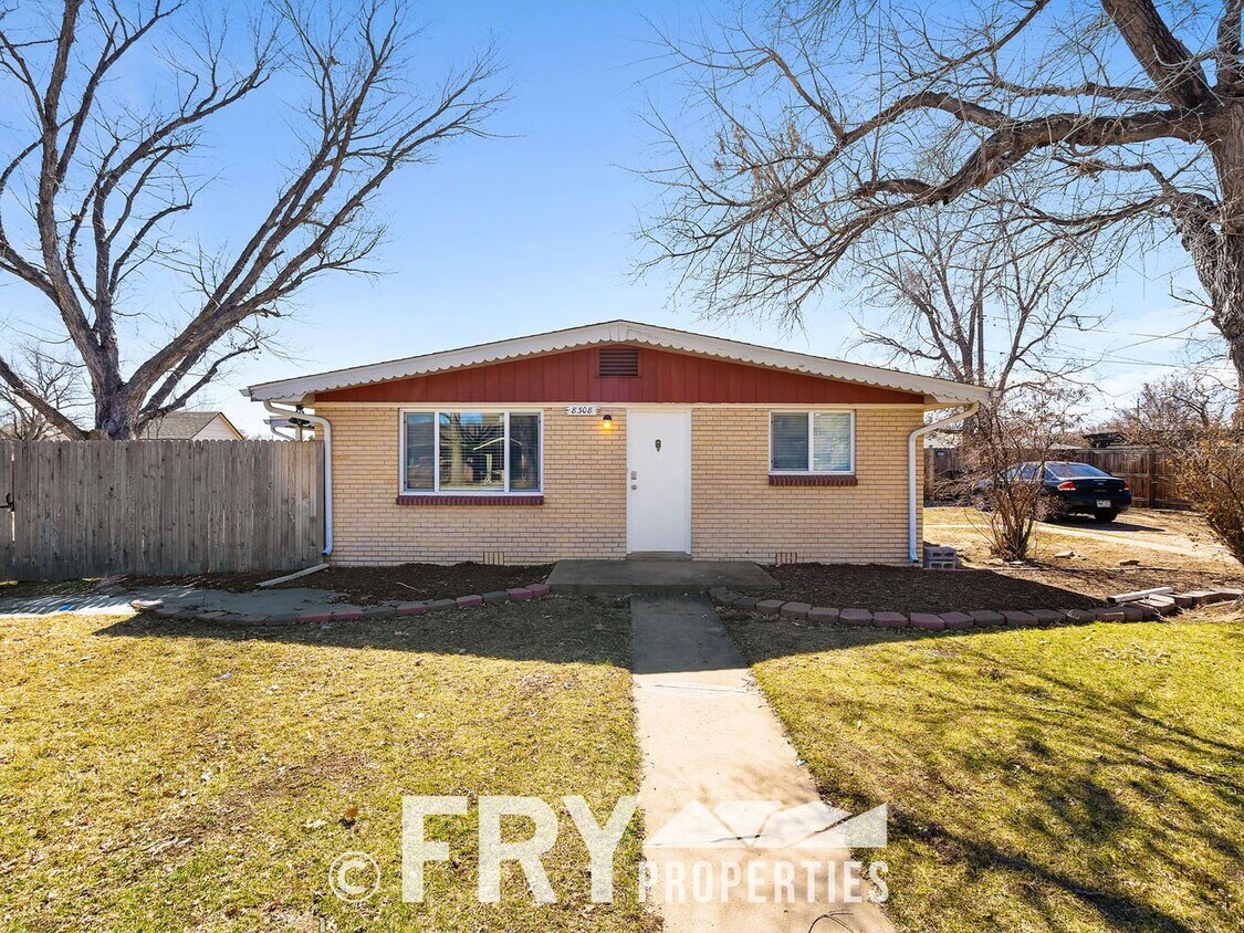 Primary Photo - Updated 1/2 Duplex Near Olde Town Arvada