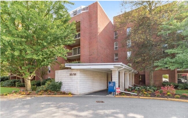 Foto del edificio - 50 Broadlawn Park