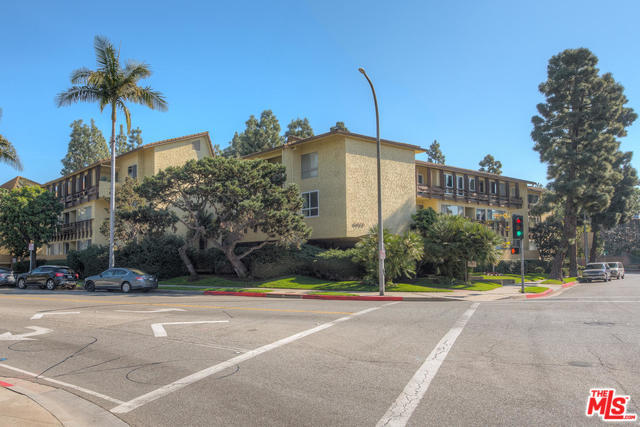 Building Photo - 6275 Canterbury Dr