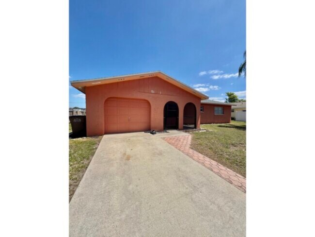 Foto del edificio - Move-In Ready!