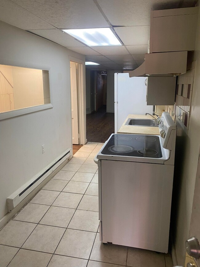 Kitchen - 4119 L St