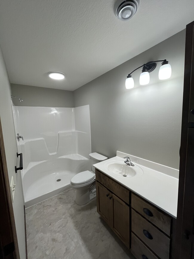 Foto del edificio - 634 Veronica Ct