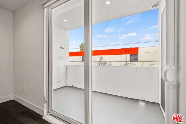 Foto del edificio - 850 Wilcox Ave
