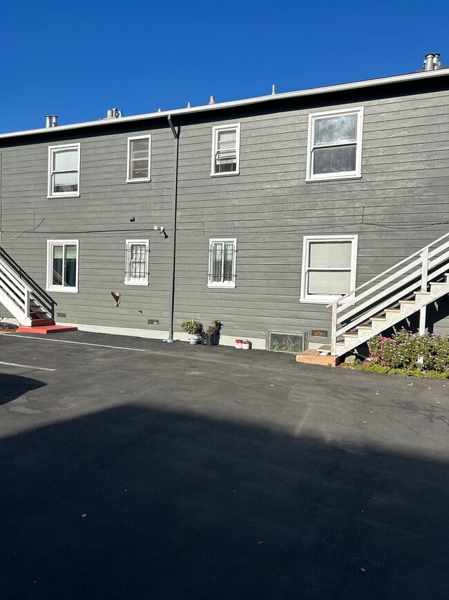 Building Photo - 149 Marina Way
