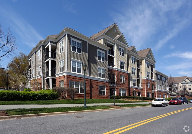 Post Pentagon Row Rentals Arlington, VA