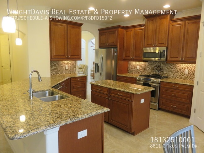 Building Photo - 8811 Citrus Palm Dr