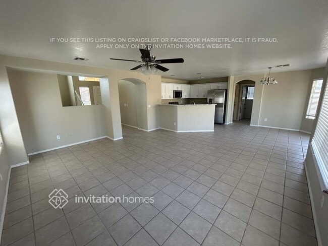 Foto del edificio - 15324 W Watson Ln