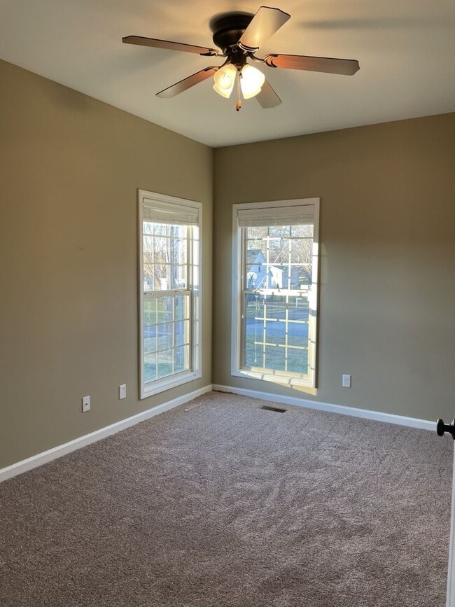 Building Photo - 111 Stover Dr