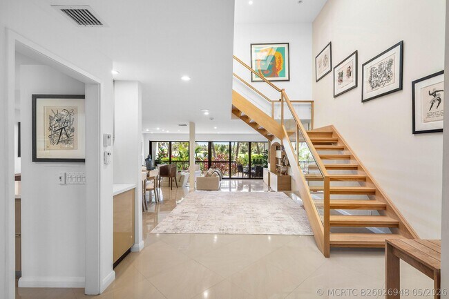 Foto del edificio - 2335 S Ocean Blvd