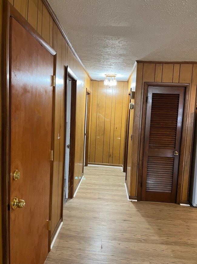 Building Photo - 2320 Tinnell Ct