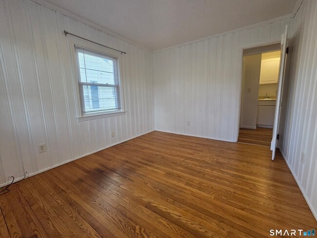 Photo - 13 Rock Spring Rd Apartment