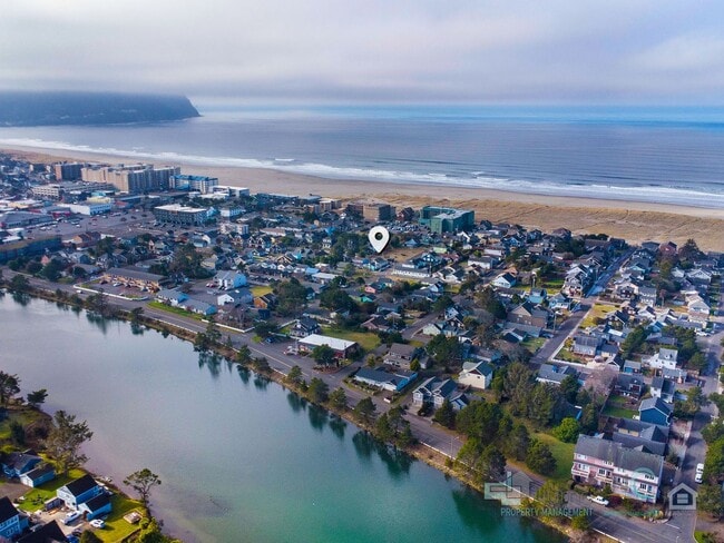 Building Photo - 416 N Downing St