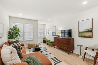 Building Photo - Ridgewater Townhomes