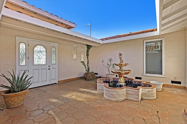 Foto del edificio - 21567 Rainbow Dr