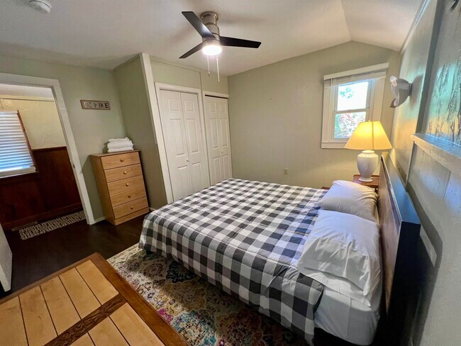 Foto del edificio - 12-24 Northport Ter