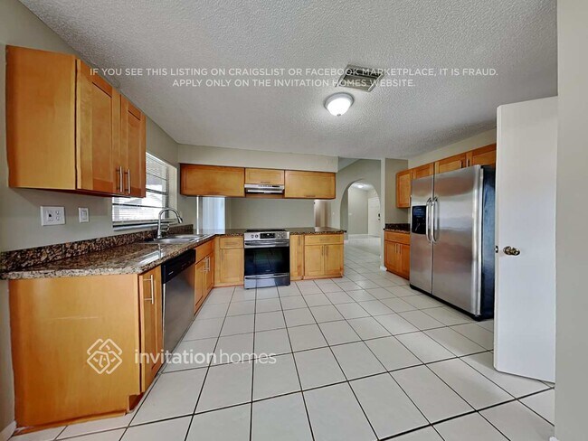 Foto del edificio - 21535 Chipmunk Ln