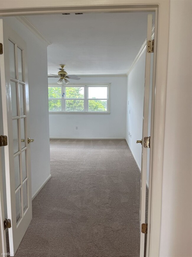 Building Photo - 2 br, 2 bath Condo - 109 E Broadway Unit C