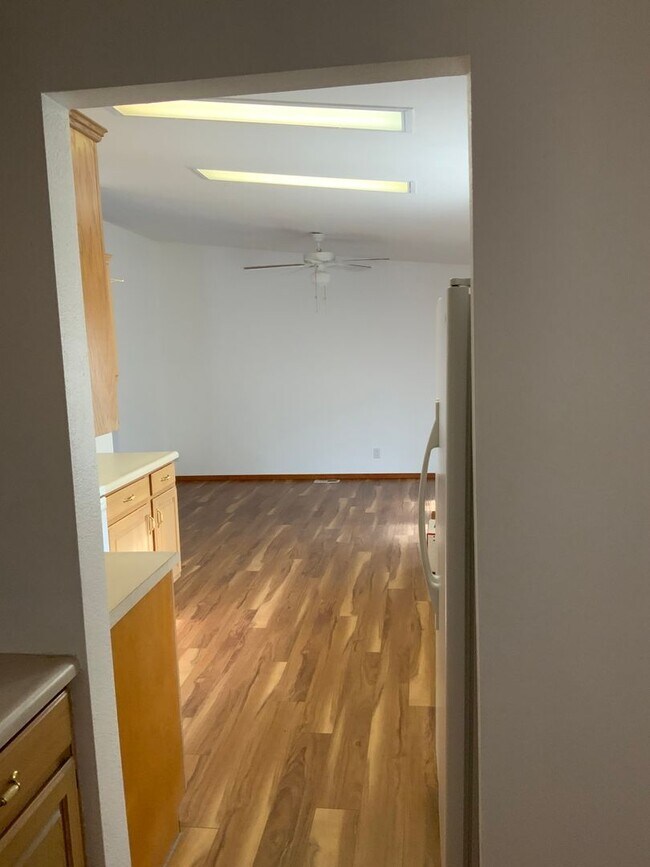 Building Photo - 3 Bedroom 2 Bath Home for Rent in Ephrata