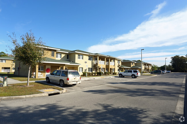 Foto del edificio - Eden Garden Apartments