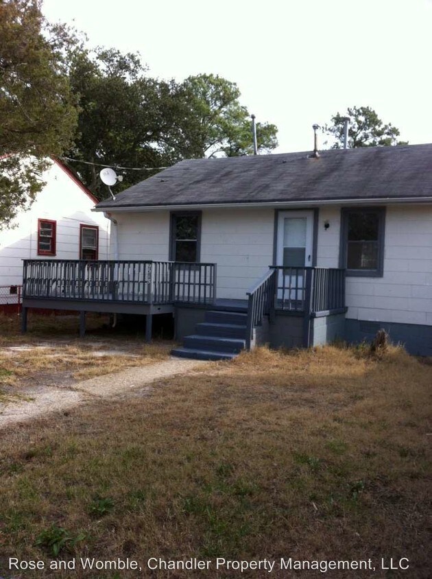 Foto principal - 2 br, 1 bath House - 9518 13th Bay Street^^