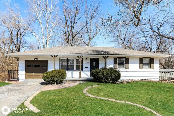 Primary Photo - 13000 E 54TH ST, KANSAS CITY, MO 64133