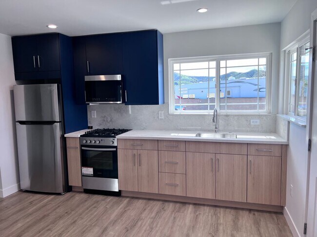 Foto del edificio - 4571 Bidwell St