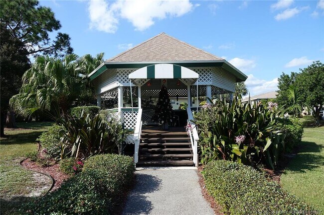 Foto del edificio - 2950 SE Ocean Blvd