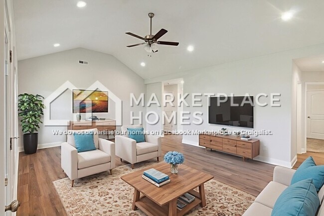 Building Photo - 441 Deluth Dr