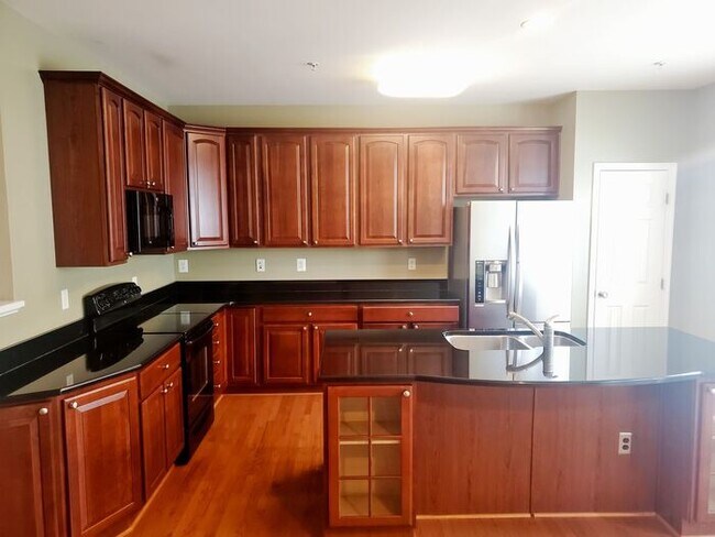 Foto del edificio - Gorgeous 3Bds/2.5Bths TH in Anne Arundel!!
