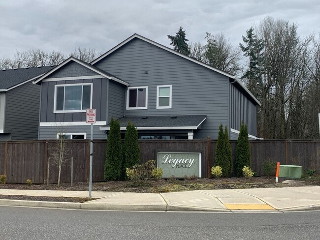 Building Photo - Salmon Creek Legacy Estates....  Front yard care provided - EZ 1/5 & 205 access