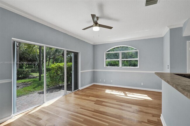 Building Photo - 3128 Coral Ridge Dr