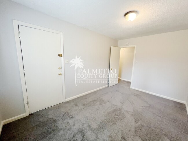 Building Photo - 1583 Lovett St