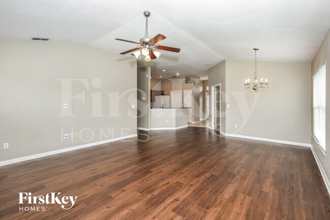 Building Photo - 5455 Oro Valley Rd