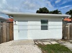 Foto principal - 6805 SW 13th Terrace