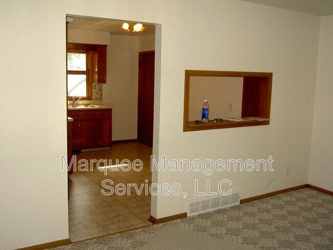 Building Photo - 4903 Camden Rd