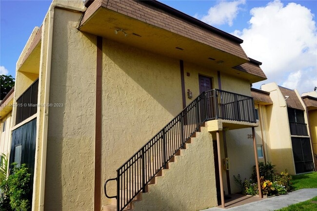 Building Photo - 2824 NW 55th Ave
