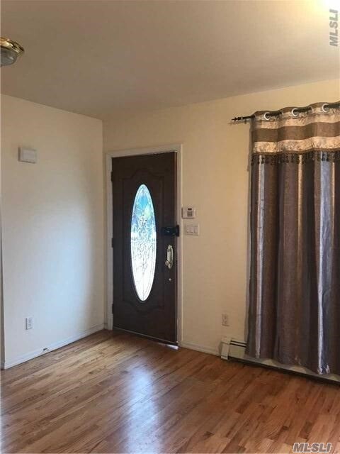 Foto del edificio - 53-20 201st St