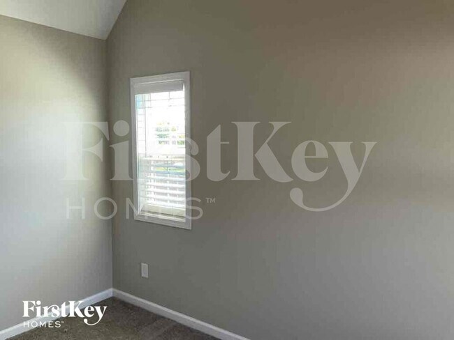 Building Photo - 1349 Millet Dr