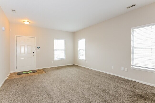 Foto del edificio - 4650 Whitview Ln