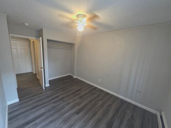 Foto del edificio - 233 E Arvada St