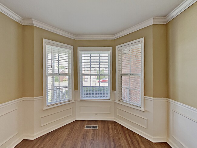 Building Photo - 1201 Blairfield Drive