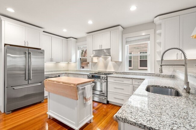 Foto del edificio - 18 Copley St