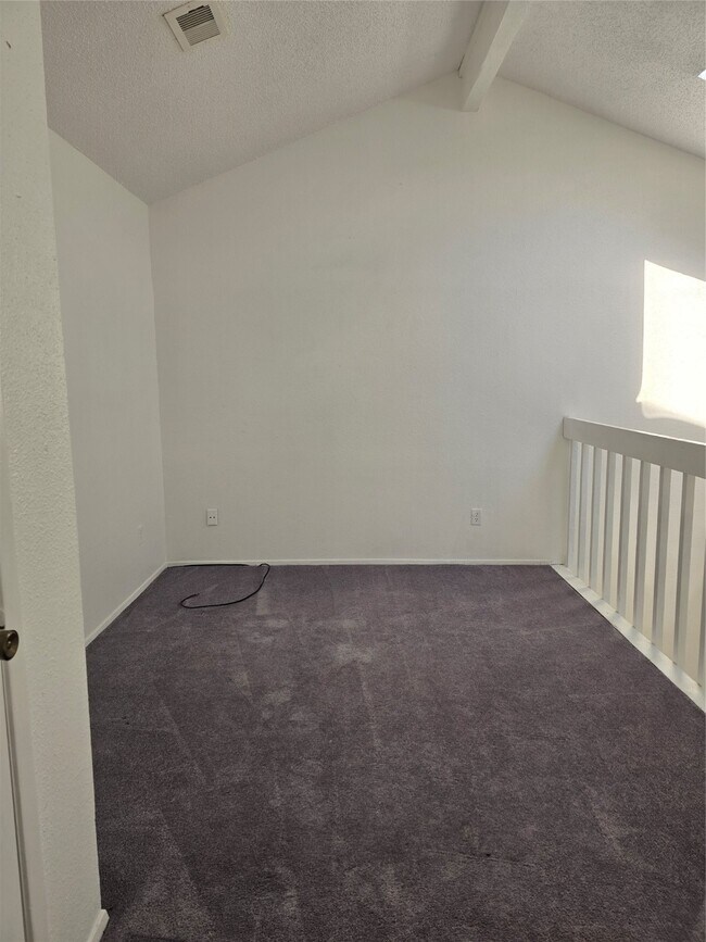 Foto del edificio - 6347 Cattails Ln