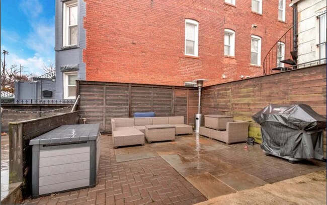 Foto del edificio - 1823 N Capitol St NE