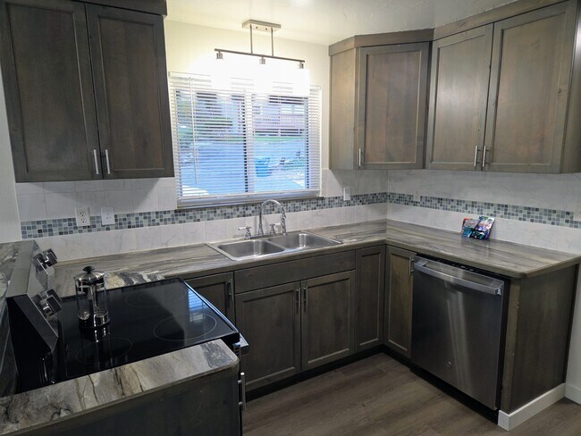 Foto del edificio - 2118 S Roosevelt St